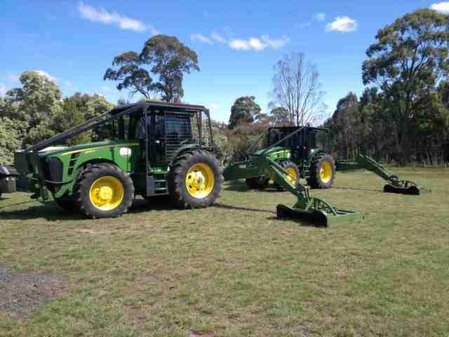 JD 8345r Reach Arm